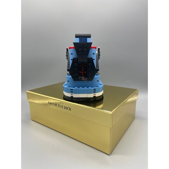 Completed Travis Scott x Air Jordan 4 Retro ‘Cactus Jack’ Kick Brick Set - Picture 4 of 4